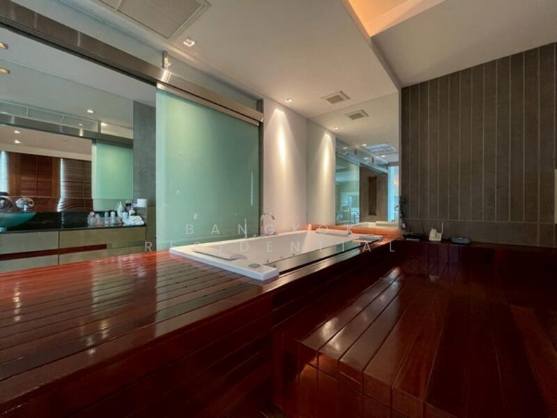 Ficus Lane, Bangkok, Soi Sukhumvit 44/1, Phra Kanong, Khlong Toei, Bangkok, 1 Bedroom, 74 sqm, Condo For Rent, by Bangkok Residential, 500131747 - DDproperty.com