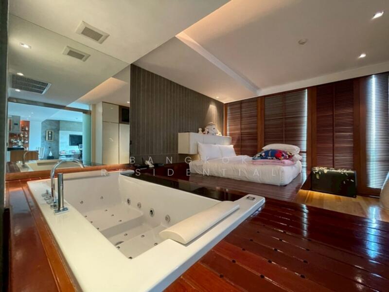 Ficus Lane, Bangkok, Soi Sukhumvit 44/1, Phra Kanong, Khlong Toei, Bangkok, 1 Bedroom, 74 sqm, Condo For Rent, by Bangkok Residential, 500131747 - DDproperty.com