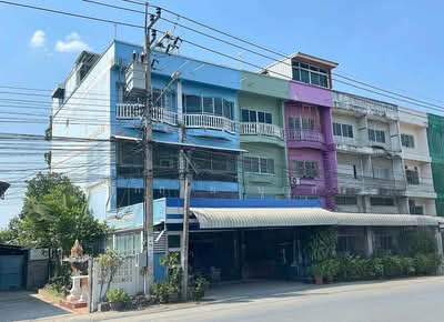 ขาย - ตึก 3.5 ชั้น 2 คูหา มีดาดฟ้า ซอยสำเร็จพัฒนา ถนนกาญจนาภิเษก, นนทบุรี