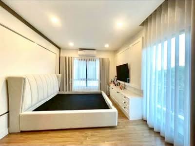 ขาย - Centro Wongwaen-Chatuchot (เซนโทร วงแหวน-จตุโชติ), กรุงเทพ