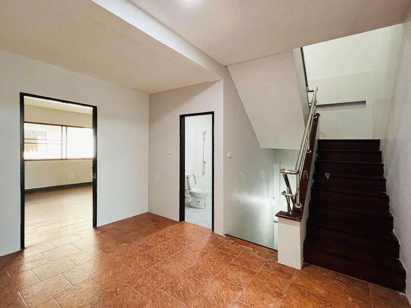 ขาย - ลาดพร้าว ประชาอุทิศ รามคำแหง, กรุงเทพ