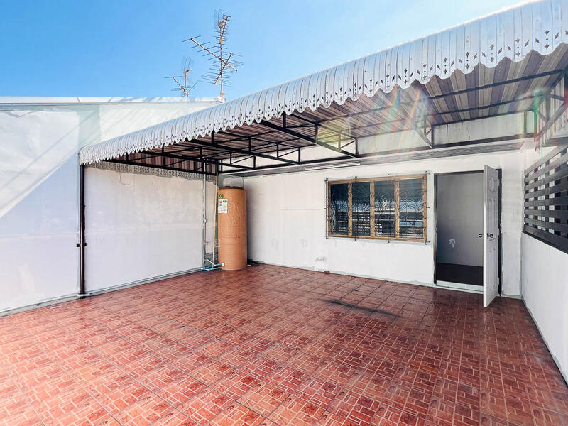 ขาย - ลาดพร้าว ประชาอุทิศ รามคำแหง, กรุงเทพ