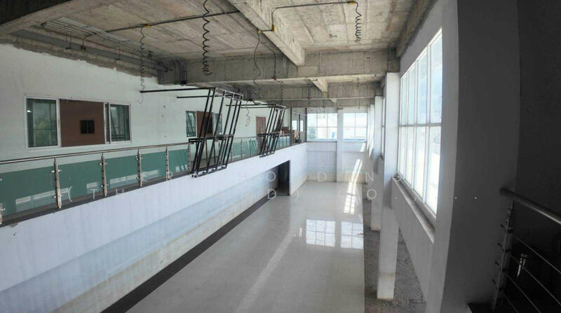 ขาย - พร้อมโกดัง เขต free zone ในนิคม นวนคร, ปทุมธานี