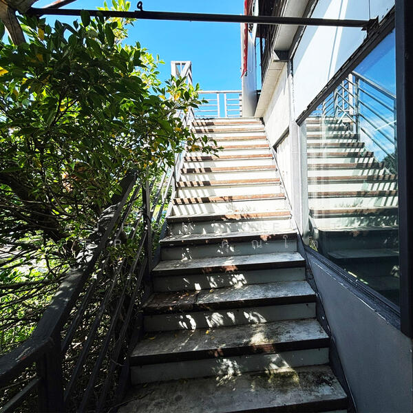 ให้เช่า - ที่ดินพร้อมสิ่งปลูกสร้าง76ตรว. ข้างราชมงคลรัตนโกสินทร์ ศาลายา พุทธมณฑลสาย5, นครปฐม