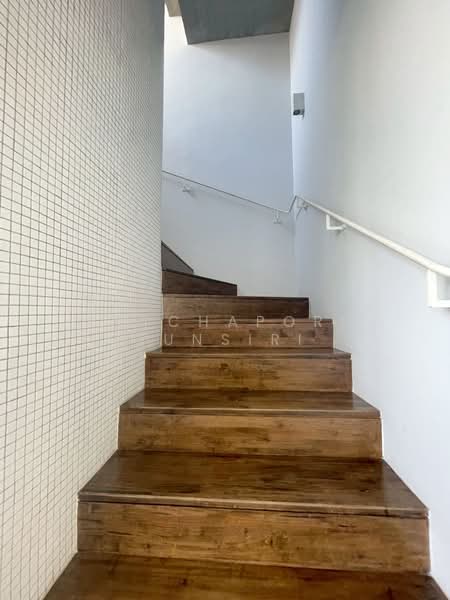 บ้าน 3 ชั้น พร้อมสระว่ายน้ำส่วนตัว ให้เช่า – ใกล้มหาวิทยาลัยเชียงใหม่ เพียง 5 นาที ค่าเช่า 70,000 บา, Chiang Mai, Su Thep, Muang Chiang Mai, Chiang Mai, 4 Bedrooms, 350 sqm, Single Detached House For Rent, by Rutchaporn Tunsiri, 500132082 - DDproperty.com