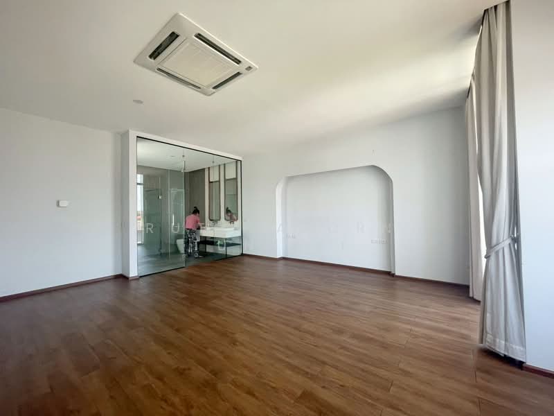 บ้าน 3 ชั้น พร้อมสระว่ายน้ำส่วนตัว ให้เช่า – ใกล้มหาวิทยาลัยเชียงใหม่ เพียง 5 นาที ค่าเช่า 70,000 บา, Chiang Mai, Su Thep, Muang Chiang Mai, Chiang Mai, 4 Bedrooms, 350 sqm, Single Detached House For Rent, by Rutchaporn Tunsiri, 500132082 - DDproperty.com