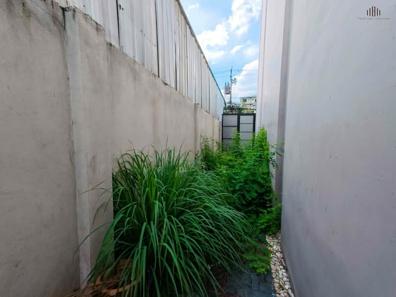 For Sale - ตึกมุมหายาก ทำเลการค้า เหมาะสำหรับทำHome ออฟฟิศ ,Clinic หรือทำค้าขาย !! อาคารพาณิชย์4ชั้น 34.8 ตร.วา, Samut Prakan