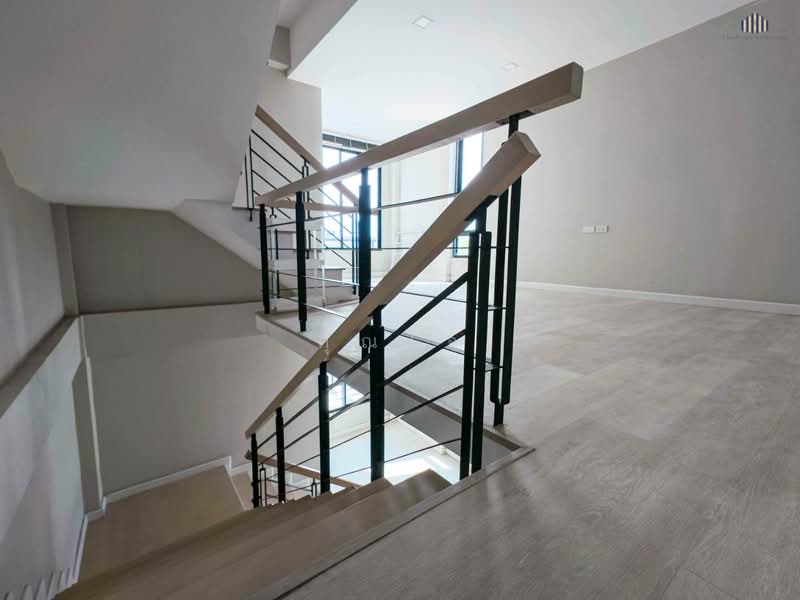 For Sale - ตึกมุมหายาก ทำเลการค้า เหมาะสำหรับทำHome ออฟฟิศ ,Clinic หรือทำค้าขาย !! อาคารพาณิชย์4ชั้น 34.8 ตร.วา, Samut Prakan