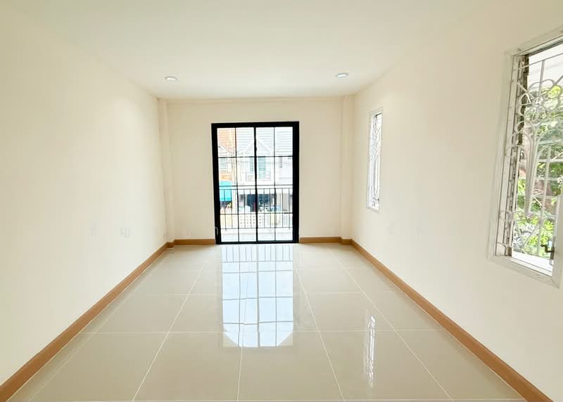 Poonsinh Thani 3 : พูนสินธานี 3, กรุงเทพ, ถ.ราษฎร์พัฒนา, คลองสองต้นนุ่น, ลาดกระบัง, กรุงเทพ, 150 ตร.ม., ทาวน์เฮ้าส์ ขาย, โดย ธัญรฎา ทองทรัพย์, 500132383 - DDproperty.com