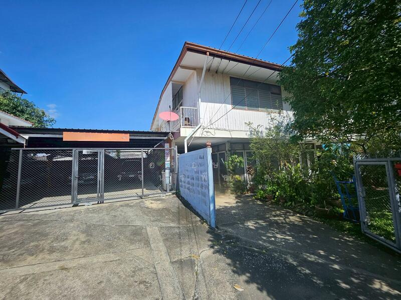 For Sale - ขายที่ดินพร้อมสิ่งปลูกสร้างทำเลหายาก ย่านสามเสน – ซอยองครักษ์ เงียบสงบ เป็นส่วนตัว ใจกลางเมืองชั้นใน, Bangkok