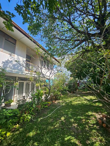 For Sale - ขายที่ดินพร้อมสิ่งปลูกสร้างทำเลหายาก ย่านสามเสน – ซอยองครักษ์ เงียบสงบ เป็นส่วนตัว ใจกลางเมืองชั้นใน, Bangkok