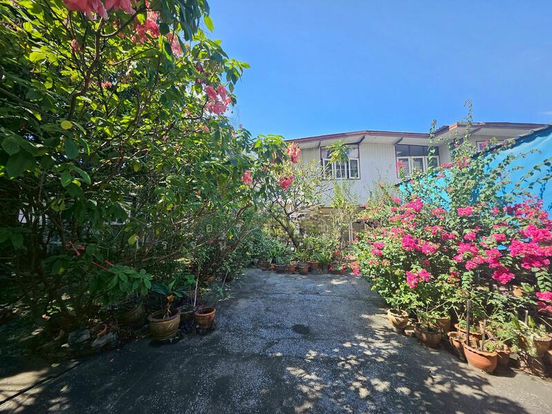 For Sale - ขายที่ดินพร้อมสิ่งปลูกสร้างทำเลหายาก ย่านสามเสน – ซอยองครักษ์ เงียบสงบ เป็นส่วนตัว ใจกลางเมืองชั้นใน, Bangkok