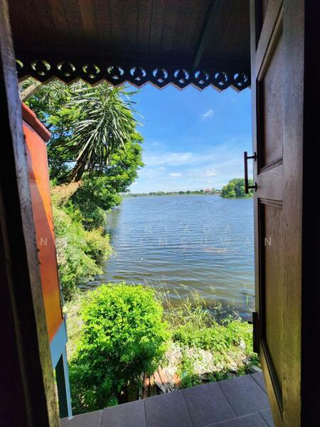 เกสต์เฮ้าส์ อยุธยา, พระนครศรีอยุธยา, สวนพริก, พระนครศรีอยุธยา, พระนครศรีอยุธยา, 1,000 ตร.ม., กิจการ ขาย, โดย Chonlada Nakasemsuwan, 500132422 - วิวมุมมองผ่านหน้าต่างห้องพัก  - DDproperty.com