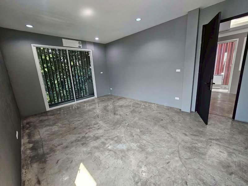 ให้เช่า - โฮมออฟฟิศ ให้เช่า พระราม 9 – RCA (SPSJP104), กรุงเทพ