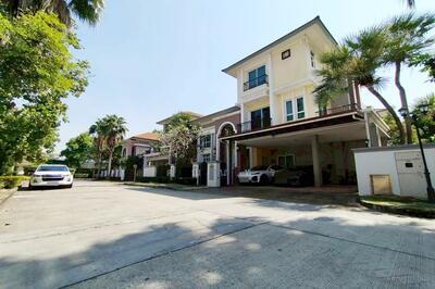 ขาย - Bangkok Boulevard Ratchada-Ramintra : บางกอก บูเลอวาร์ด รัชดา-รามอินทรา, กรุงเทพ