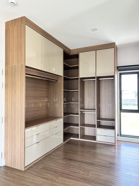 ขาย - Venue ID Motorway Rama 9 : เวนิว ไอดี มอเตอร์เวย์ พระราม 9, กรุงเทพ