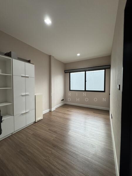 For Sale - Venue ID Motorway Rama 9, Bangkok