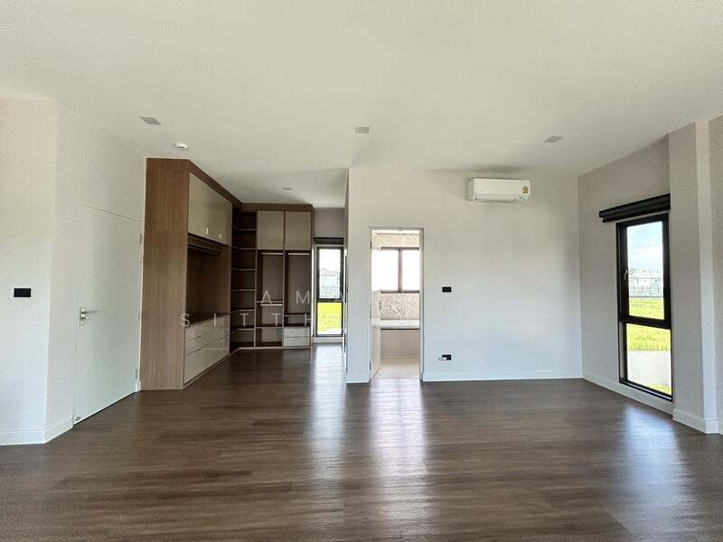 For Sale - Venue ID Motorway Rama 9, Bangkok