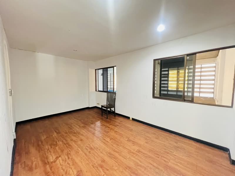 ให้เช่า - ให้เช่าโกดัง พัฒนาชนบท3 ลาดกระบัง กรุงเทพ 900 ตรม ใกล้สนามบินสุวรรณภูมิ15นาที, กรุงเทพ