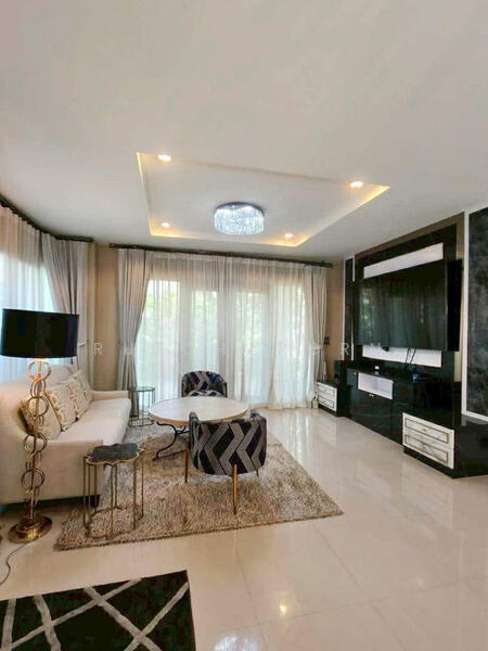 ให้เช่า - บ้านในโครงการ ให้เช่า – ใกล้มีโชคพลาซ่า เพียง 5 นาที ค่าเช่า 60,000 บาท / เดือน รหัสทรัพย์ : No.5H63, เชียงใหม่