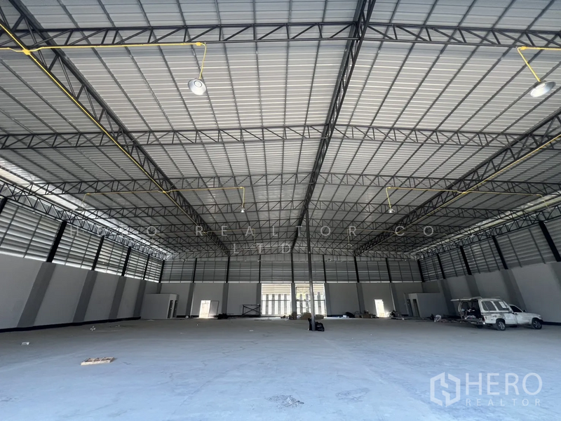 For Rent - For rent Warehouse 1200sqm in Khlong Kum Bueng Kum Bangkok HRE00165, Bangkok