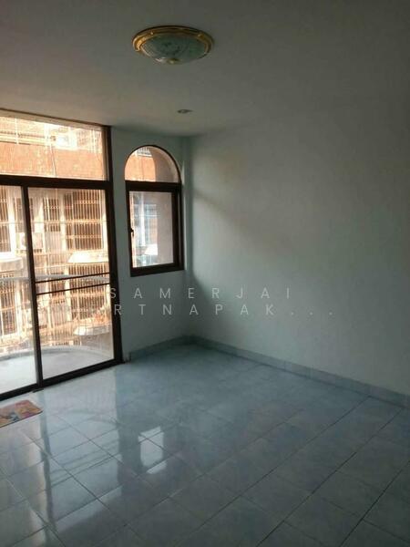 ขาย - บ้าน 4-ห้องนอน, กรุงเทพ