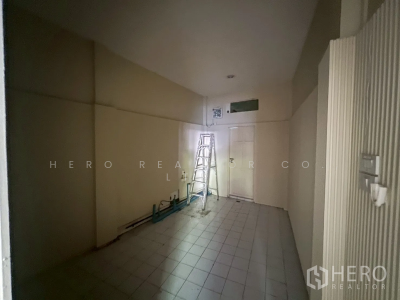 ให้เช่า - ให้เช่าพื้นที่ค้าปลีก 200 ตร.ม. คลองตันเหนือ วัฒนา ใกล้BTS เอกมัย HRE00167, กรุงเทพ