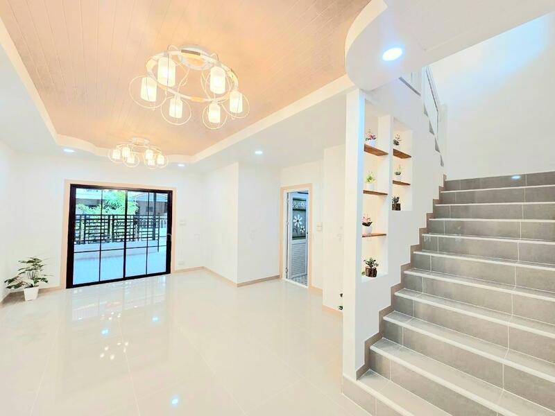 ขาย - บ้านพฤกษา 3 ซ.วัดลาดปลาดุก : Baan Pruksa 3 Soi Watlatpladuk, นนทบุรี