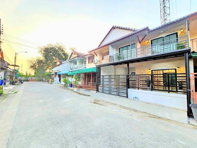 ขาย - บ้านพฤกษา 3 ซ.วัดลาดปลาดุก : Baan Pruksa 3 Soi Watlatpladuk, นนทบุรี