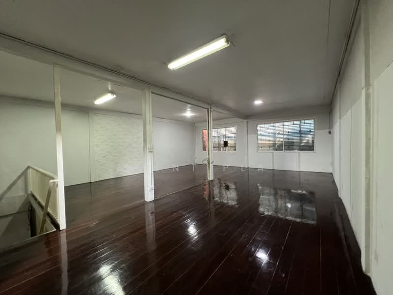 อาคารพาณิชย์ ให้เช่า 2 ชั้น ใกล้ บีทีเอสสำโรง (SPSAD3793), สมุทรปราการ, สำโรงเหนือ, เมืองสมุทรปราการ, สมุทรปราการ, 256 ตร.ม., ตึกแถว-อาคารพาณิชย์ ให้เช่า, โดย Agent Pla, 500133592 - DDproperty.com