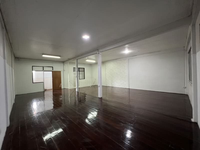 อาคารพาณิชย์ ให้เช่า 2 ชั้น ใกล้ บีทีเอสสำโรง (SPSAD3793), สมุทรปราการ, สำโรงเหนือ, เมืองสมุทรปราการ, สมุทรปราการ, 256 ตร.ม., ตึกแถว-อาคารพาณิชย์ ให้เช่า, โดย Agent Pla, 500133592 - DDproperty.com