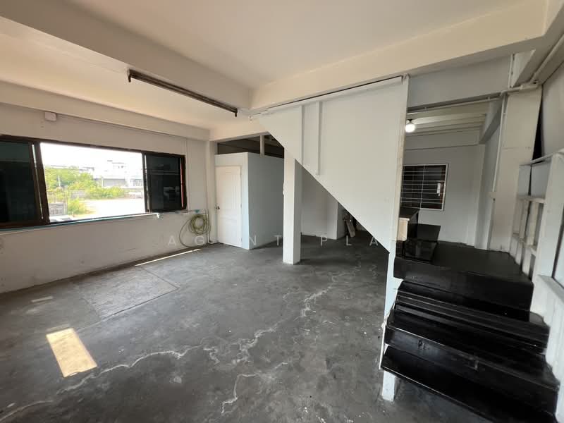 อาคารพาณิชย์ ให้เช่า 2 ชั้น ใกล้ บีทีเอสสำโรง (SPSAD3793), สมุทรปราการ, สำโรงเหนือ, เมืองสมุทรปราการ, สมุทรปราการ, 256 ตร.ม., ตึกแถว-อาคารพาณิชย์ ให้เช่า, โดย Agent Pla, 500133592 - DDproperty.com