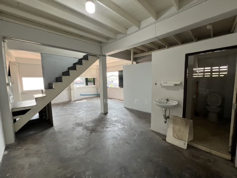 อาคารพาณิชย์ ให้เช่า 2 ชั้น ใกล้ บีทีเอสสำโรง (SPSAD3793), สมุทรปราการ, สำโรงเหนือ, เมืองสมุทรปราการ, สมุทรปราการ, 256 ตร.ม., ตึกแถว-อาคารพาณิชย์ ให้เช่า, โดย Agent Pla, 500133592 - DDproperty.com