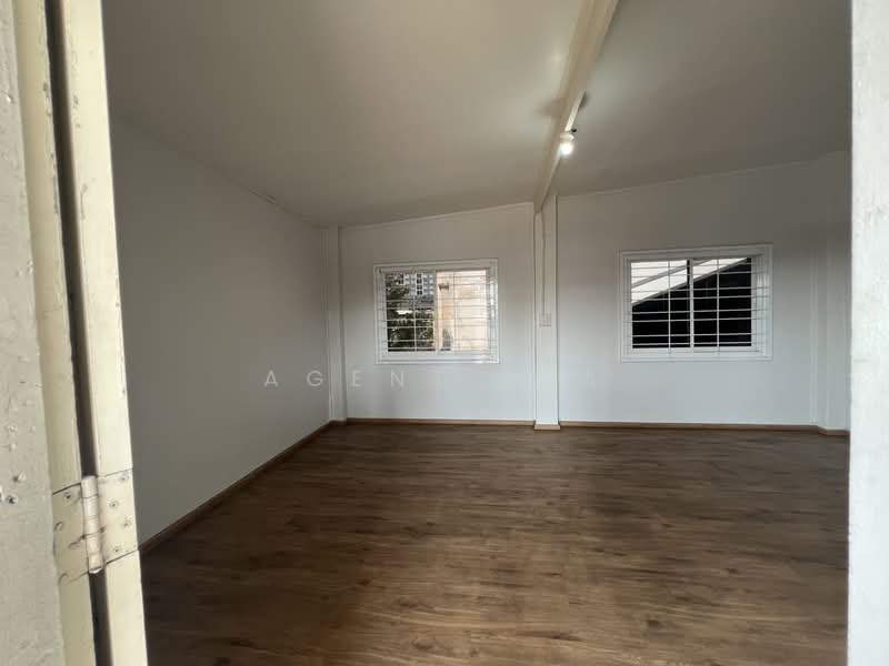 Commercial Building for Rent – 2 Storeys near BTS Samrong (SPSAD3793), Samut Prakan, Samrong Nua, Muang Samut Prakarn, Samut Prakan, , 256 sqm, Shophouse For Rent, by Agent Pla, 500133592 - DDproperty.com