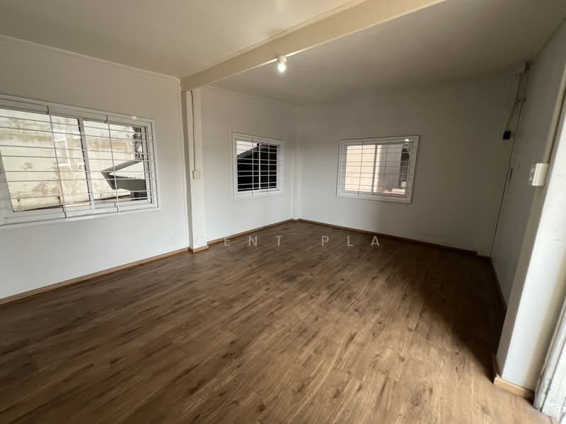 Commercial Building for Rent – 2 Storeys near BTS Samrong (SPSAD3793), Samut Prakan, Samrong Nua, Muang Samut Prakarn, Samut Prakan, , 256 sqm, Shophouse For Rent, by Agent Pla, 500133592 - DDproperty.com