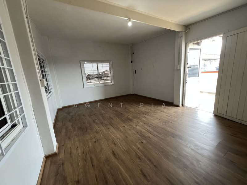 Commercial Building for Rent – 2 Storeys near BTS Samrong (SPSAD3793), Samut Prakan, Samrong Nua, Muang Samut Prakarn, Samut Prakan, , 256 sqm, Shophouse For Rent, by Agent Pla, 500133592 - DDproperty.com
