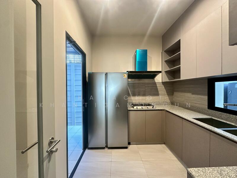 Malton Gates Krungthep Kreetha, Bangkok, Srinakarin-Romklao Road (New Krungthep Kreetha), Saphan Sung, Saphan Sung, Bangkok, 5 Bedrooms, 554 sqm, Single Detached House For Sale, by Thanachot Khantigamongun, 500133678 - DDproperty.com