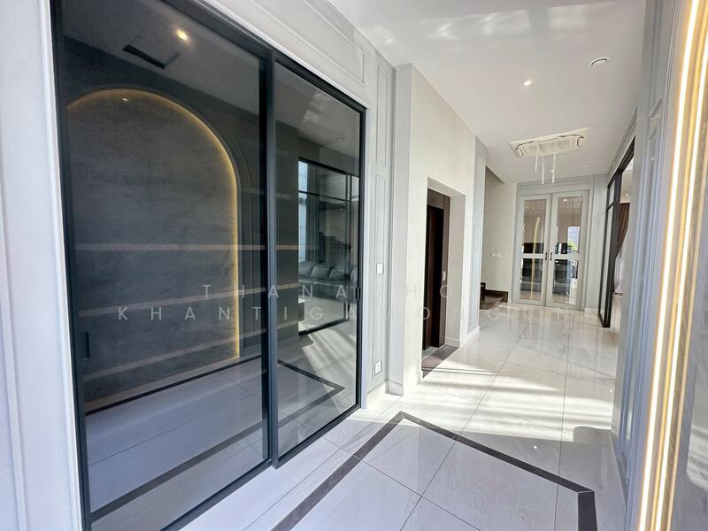 Malton Gates Krungthep Kreetha, Bangkok, Srinakarin-Romklao Road (New Krungthep Kreetha), Saphan Sung, Saphan Sung, Bangkok, 5 Bedrooms, 554 sqm, Single Detached House For Sale, by Thanachot Khantigamongun, 500133678 - DDproperty.com