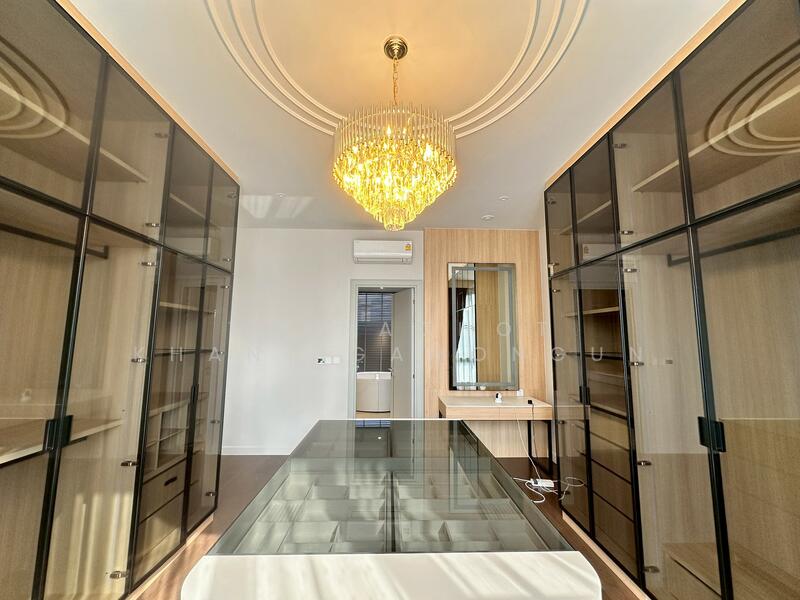 Malton Gates Krungthep Kreetha, Bangkok, Srinakarin-Romklao Road (New Krungthep Kreetha), Saphan Sung, Saphan Sung, Bangkok, 5 Bedrooms, 554 sqm, Single Detached House For Sale, by Thanachot Khantigamongun, 500133678 - DDproperty.com