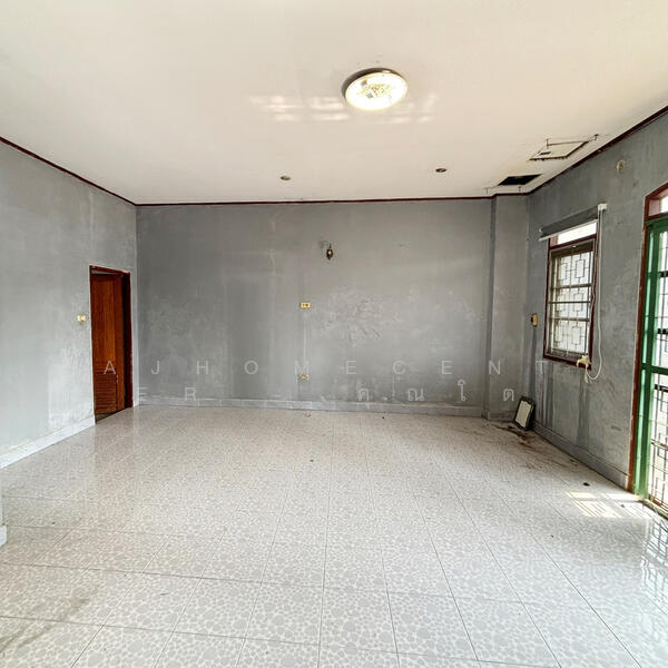 ขาย - ทาวน์เฮ้าส์3.5ชั้น 29ตรว. ซ.กรุงเทพ-นนทบุรี39, กรุงเทพ