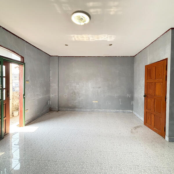 ขาย - ทาวน์เฮ้าส์3.5ชั้น 29ตรว. ซ.กรุงเทพ-นนทบุรี39, กรุงเทพ