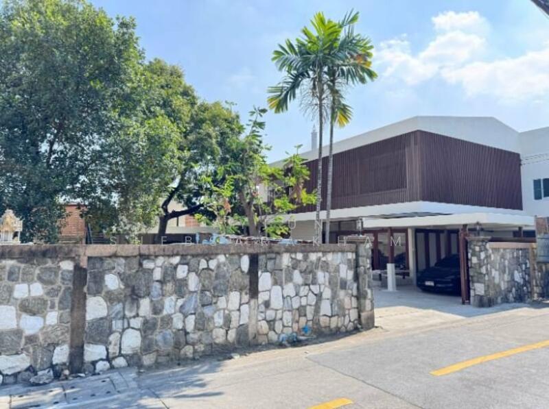 For Rent - 3-BR House, Bangkok