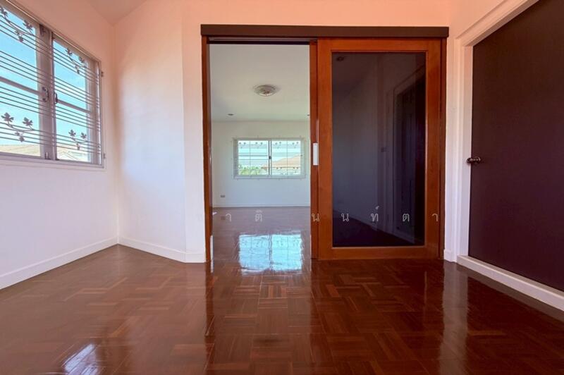 For Sale - Chaiyaphruek Soi Wat Lat Pladuk, Nonthaburi