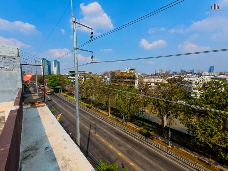 For Sale - ขายอาคารพาณิชย์ 2 คูหา (ตึกแถว) ติดถนนประชาชื่น | โซนบางโพ–บางซ่อน–เตาปูน, Bangkok