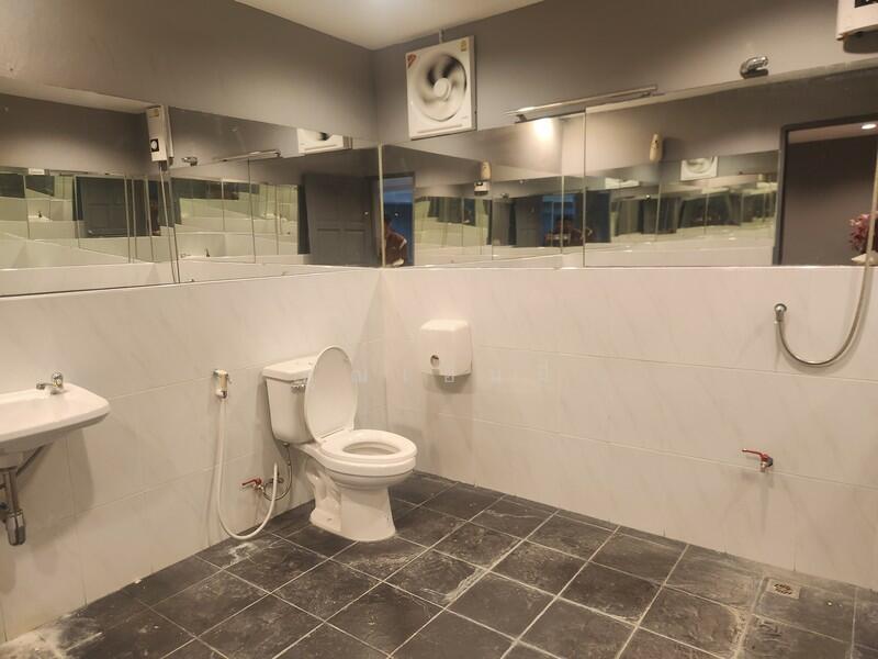 ขายอาคารพาณิชย์ 2 คูหา (ตึกแถว) ติดถนนประชาชื่น | โซนบางโพ–บางซ่อน–เตาปูน, กรุงเทพ, ถนนประชาชื่น, วงศ์สว่าง, บางซื่อ, กรุงเทพ, 504 ตร.ม., ตึกแถว-อาคารพาณิชย์ ขาย, โดย คุณเอ็มมี่, 500134371 - DDproperty.com