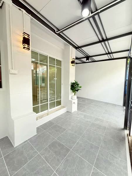 บ้านสวย ห่างถนนราชพฤกษ์เพียง 500 เมตร หมู่บ้านริมสวน ธนานนท์ 1 ท่าอิฐ ใกล้ MRT บางรักน้อย ท่าอิฐ, Nonthaburi, ท่าอิฐ, Bang Rak Noi, Muang Nonthaburi, Nonthaburi, 3 Bedrooms, 110 sqm, Townhouse For Sale, by บุษบากร (เจี๊ยบ), 500134508 - DDproperty.com