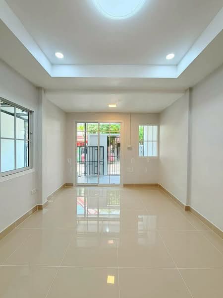บ้านสวย ห่างถนนราชพฤกษ์เพียง 500 เมตร หมู่บ้านริมสวน ธนานนท์ 1 ท่าอิฐ ใกล้ MRT บางรักน้อย ท่าอิฐ, Nonthaburi, ท่าอิฐ, Bang Rak Noi, Muang Nonthaburi, Nonthaburi, 3 Bedrooms, 110 sqm, Townhouse For Sale, by บุษบากร (เจี๊ยบ), 500134508 - DDproperty.com