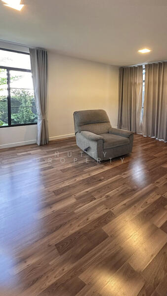 ขาย - Mantana Srinakarin - Bangna : มัณฑนา ศรีนครินทร์ - บางนา, สมุทรปราการ