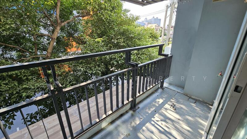 The Next Garden Suites, Bangkok, 111 Soi Sukhumvit 52, Sukhumvit Road, Bang Chak, Phra Khanong, Bangkok, 2 Bedrooms, 70 sqm, Condo For Rent, by BANGKOK PROPERTY AGENTS, 500134616 - DDproperty.com