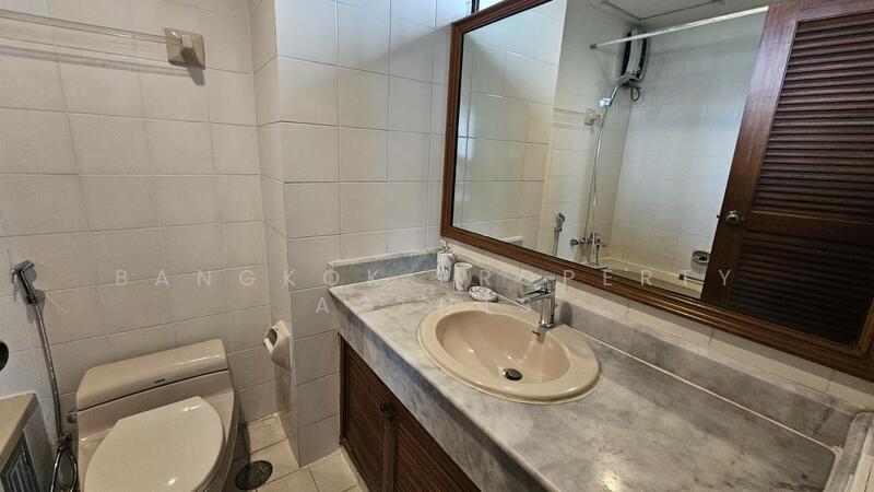 NL Residence, Bangkok, 78 Soi Sukhumvit 21, Khlongtoei Nua, Watthana, Bangkok, 2 Bedrooms, 175 sqm, Condo For Rent, by BANGKOK PROPERTY AGENTS, 500134663 - DDproperty.com